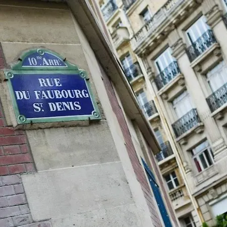 Lovely Heart Of Appartement Parijs